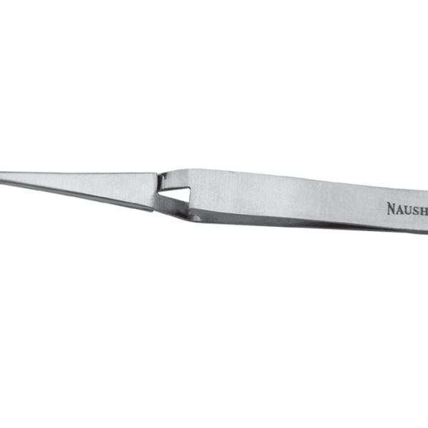 Self locking tweezers