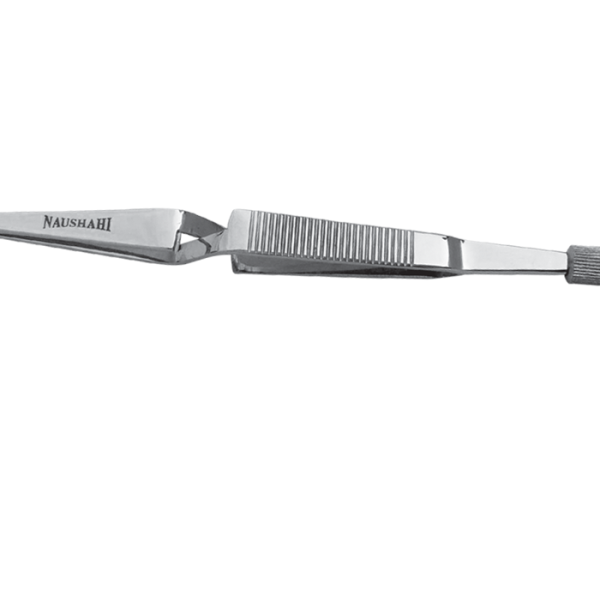 Self locking tweezers