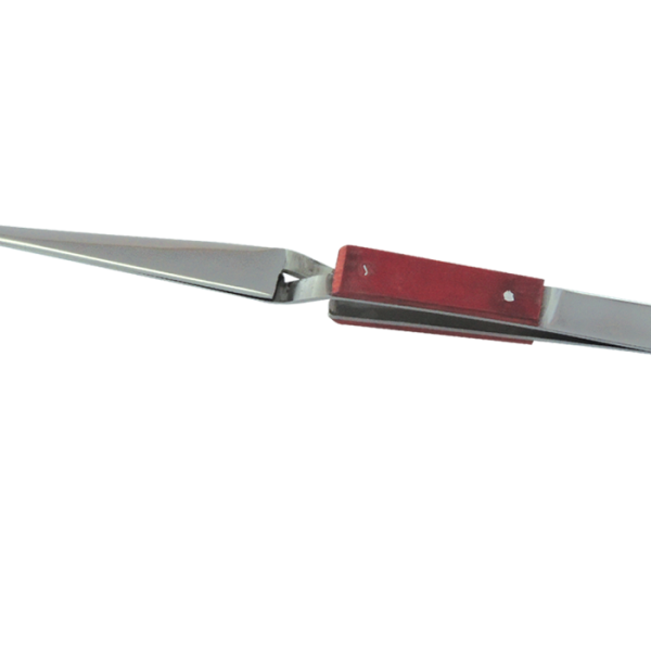 Self locking tweezers